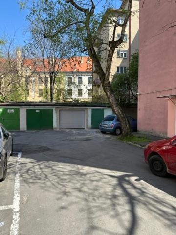 Sunny House One Apartment Bratislava Exterior foto