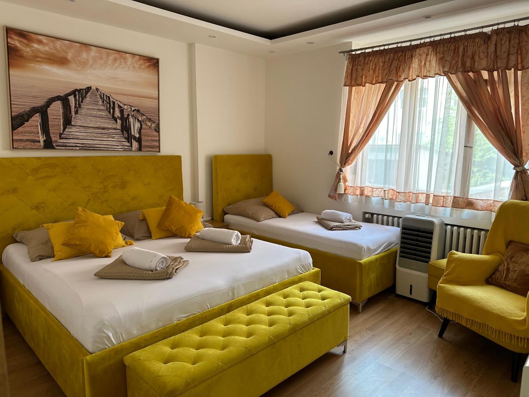 Sunny House One Apartment Bratislava Exterior foto